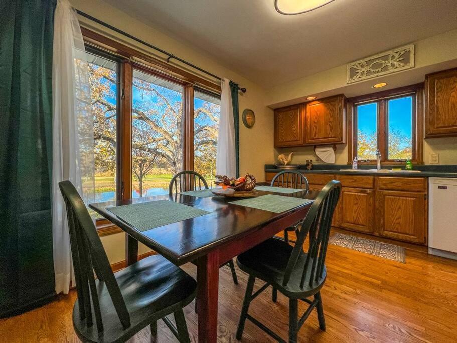 Charming Lake Geneva, Wisconsin 3Br/2Bath Home - Shagbark Waters エクステリア 写真